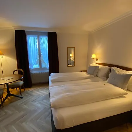 Carlton-europe Vintage Adults Отель