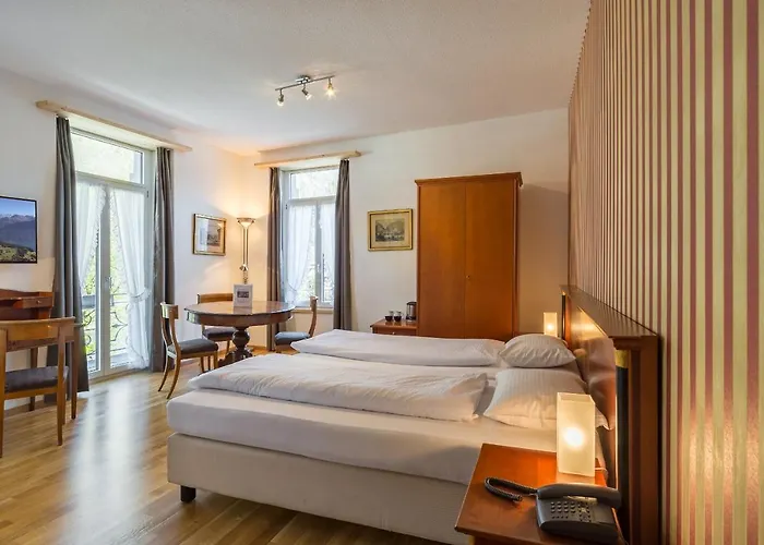 Carlton-europe Vintage Adults