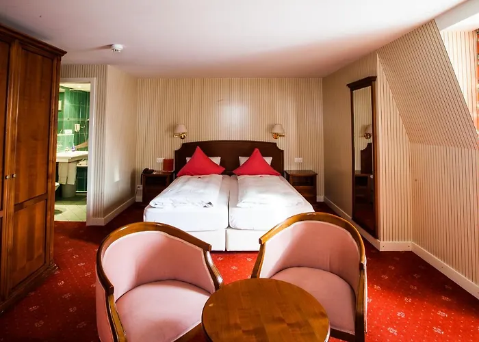 Carlton-europe Vintage Adults Hotel