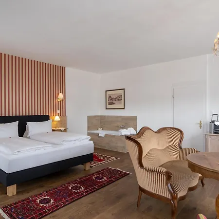 Carlton-europe Vintage Adults Hotel