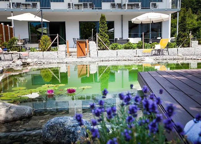 Carlton-europe Vintage Adults Hotel